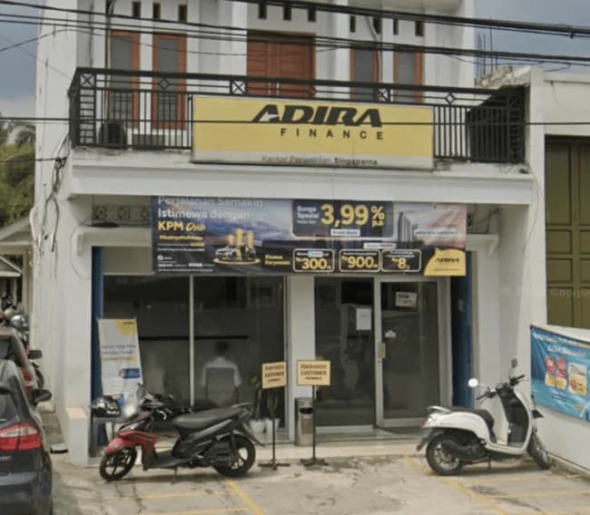 Kantor Adira Finance Singaparna - Tasikmalaya โ tampak depan