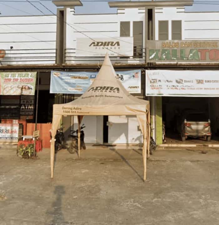 Kantor Adira Finance Toili - Luwuk โ tampak depan