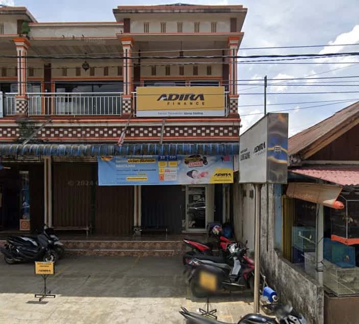 Kantor Adira Finance Ujung Gading - Pasaman โ tampak depan